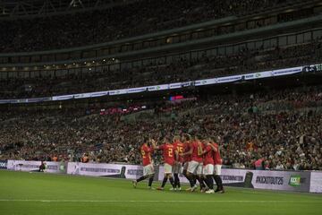 1-2. Rodrigo celebró el segundo gol.