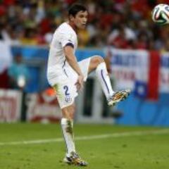 Boca Juniors se suma a Cruzeiro en la pugna por Eugenio Mena