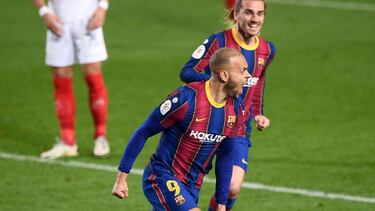 Barcelona's Danish forward Martin Braithwaite celebrates scoring his team's third goal during Spanish Copa del Rey (King's Cup) semi-final second leg football match between FC Barcelona and Sevilla FC at the Camp Nou stadium in Barcelona on