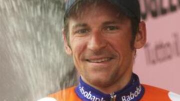 <b>GIRO DE ITALIA </b>Denis Menchov ganó la segunda etapa de montaña.