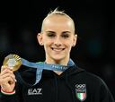 Alice D’Amato, la italiana que aprovechó la caída de Simone Biles en viga de equilibrio