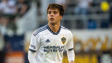 El centrocampista español no se guardó nada y respondió a quienes aseguran que no la está pasando bien con LA Galaxy en la MLS.