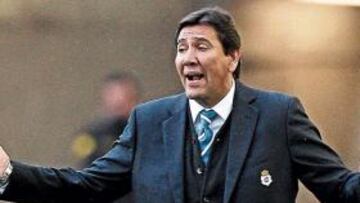 <b>TRANQUILO. </b>Manolo Zambrano tiene claro que ahora mismo el Recreativo tiene muy complicado fichar a jugadores.