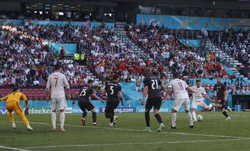 Sarabia empató el partido. 1-1.
