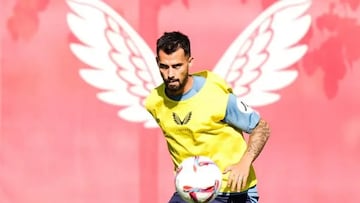 Suso, durante un entrenamiento del Sevilla.