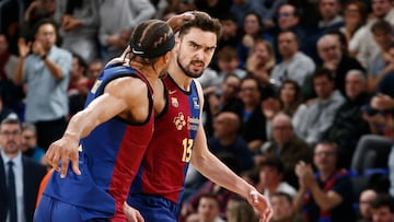 Tomas Satoransky junto a Justin Anderson durante un partido de Liga Endesa frente al Morabanc Andorra.