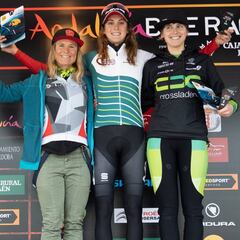 Natalia Fischer arrasa y Valero acaba segundo tras Becking