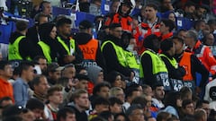 Un hincha muere tras caer desde la grada superior: es alemán