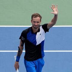 Medvedev apunta alto: a semifinales sin perder un set
