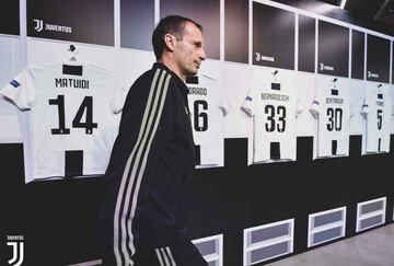 Once jugadores de Juventus, incluido Juan Cuadrado, fueron invitados por Adidas al primer aniversario de su tienda en Milán, la más grande de Italia. Cristiano Ronaldo brilló por su ausencia.