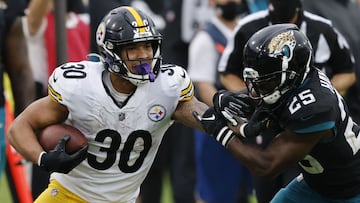 Ben Roethlisberger lanza dos pases de touchdown y la defensiva intercepta cuatro balones en camino a su décimo triunfo en fila.