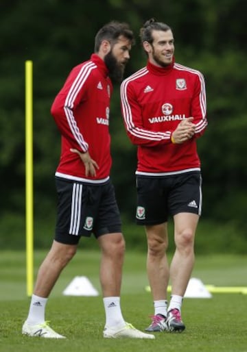 Joe Ledley & Gareth Bale.