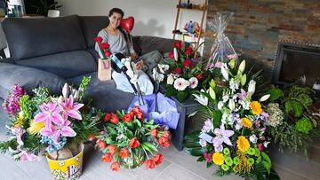 Carolina, rodeada de flores para iniciar su recuperación