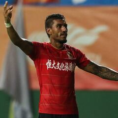 Paulinho, más goles en tres meses que la temporada pasada