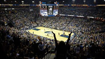 El FedEx Forum durante un partido de la NBA.