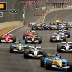 13 años del primer Mundial de Fernando Alonso en imágenes