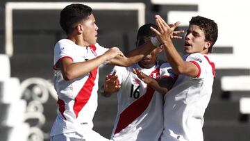 Celi celebra el gol del empate de Perú ante Ecuador en el Sudamericano Sub-15.