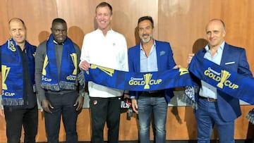 La NBA aprovech&oacute; la visita de los entrenadores de las selecciones de Concacaf para invitarlos al Staples Center para ver el Lakers contra Portland.