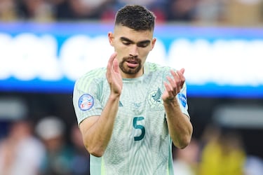 Johan Vásquez salió lesionado