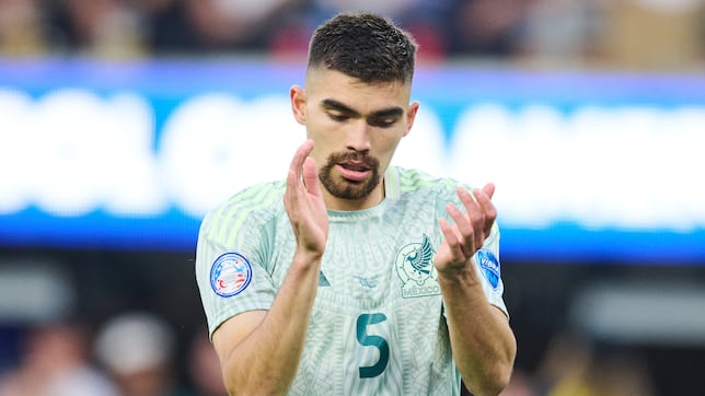 Johan Vásquez será baja contra Suiza