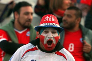 Espectacular ambiente en el Monumental para el Chile-Ecuador