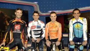 <b>LOS CUATRO FANTÁSTICOS. </b>Valverde, Sastre, Samuel Sánchez y Contador siguieron la presentación desde un estudio de TVE.