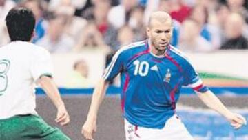<b>Aur&#39;voir.</b> Zidane jugó su último partido en París y fue despedido con una gran ovación.