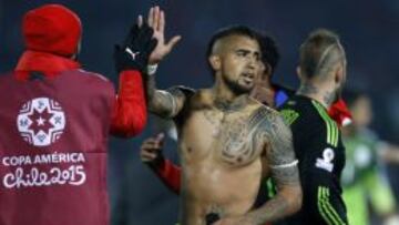 Vidal terminó extenuado luego de la paridad contra México en el Nacional.