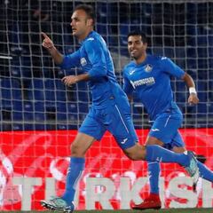 Las Palmas deja regalos en Getafe antes de la Navidad