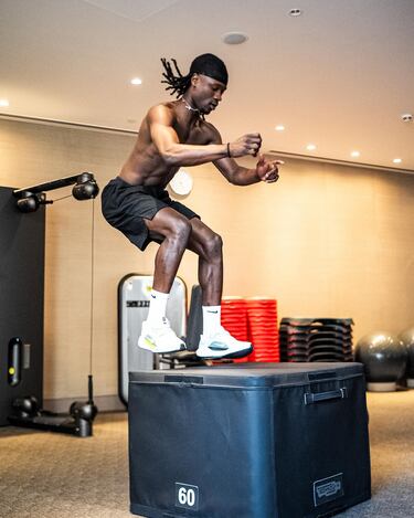 "Su genética y ética de trabajo es brutal. Recupera más rápido que el resto".