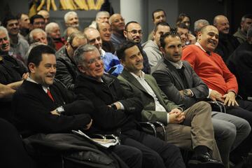 Coloquio 'Hablemos de Quini'. Tomas Roncero, Alejandro Elortegui, Alejandro Martínez Peón y Javier Matallanas.