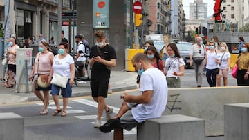 20-7-2020.Barcelona.Gente paseando por la Rambla de Catalunya con mascarilla.Covid-19. © Foto: Cristobal Castro.