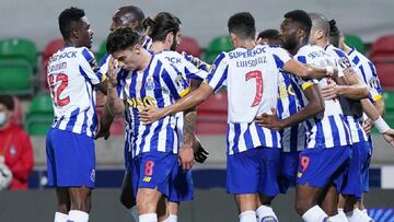 Uribe y Otávio dan vida al Oporto