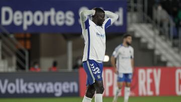 Emmanuel Apeh se marcha al Alcorc車n