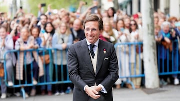 Madrid Mayor Jose Luis Martinez-Almeida arrives at his wedding in Madrid, Spain, April 6, 2024. REUTERS/Ana Beltran