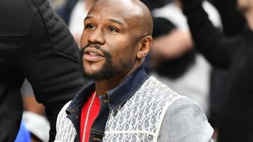 Floyd Mayweather en el juego entre Los Angeles Clippers y Boston Celtics en el Staples Center, California. Noviembre 20, 2019. 