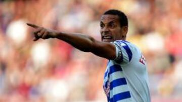 Rio Ferdinand en un partido con el QPR