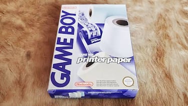 Así era Game Boy Printer, la impresora térmica de Game Boy y Game Boy Color que te permitía crear e imprimir pegatinas