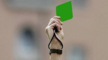 El fútbol base valenciano tendrá tarjetas amarilla, roja... y verde