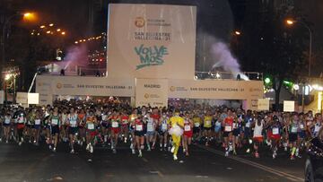 Miles de corredores despiden el año en Madrid en la 50 edición de la San Silvestre Vallecana.