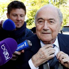 La policía suiza revela sospechas sobre Blatter y la firma de un contrato desfavorable para FIFA