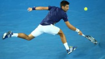 Djokovic avanza a octavos de final tras ganar a Andreas Seppi