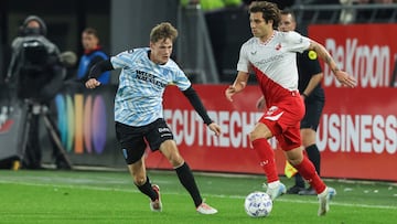 Miguel Rodríguez, ante el Waalwijk.