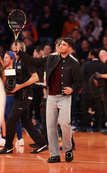 Carlos Alcaraz disfrutando del New York Knicks - Orlando Magic.