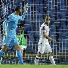Gregg Berhalter sobre la expulsión de Sergiño Dest: “Cometió un error tonto”