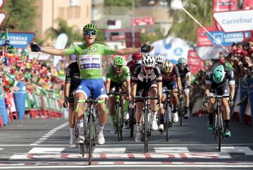 Matteo Trentin se hace con su tercera victoria en La Vuelta 2017.