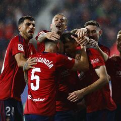 Felicidad en el entrenamiento de Osasuna