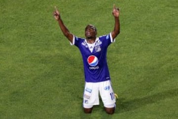 Dahwling Leudo llegó como una de las revelaciones de La Equidad a Millonarios. En el equipo azul jugó 80 partidos y anotó tres goles en 2013-2014. Nunca volvió a ser el mismo del conjunto 'asegurador', equipo que regresó en 2015