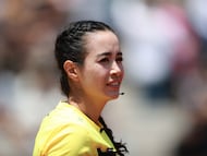 MEX9324. CIUDAD DE MÉXICO (MÉXICO), 12/04/2026.- La árbitro central Katia Itzel García reacciona este domingo, en un partido de la Liga MX entre Pumas y Mazatlán en el estadio Olímpico Universitario en Ciudad de México (México). EFE/ Alex Cruz