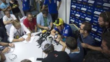 Valentino Rossi, en el Circuito de Sepang tras la carrera.